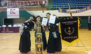 영동대학교 女검객 3인방 금빛 우승행진! 경찰경호무도학과 ‘제43회 추계전국대학검도연맹전’ 여자단체전 우승!